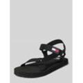 Sandalen mit Label-Patch