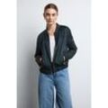 Blouson STREET ONE, Damen, Gr. 34, grün (hunter grün), Satin, Obermaterial: 100% Viskose, unifarben, casual, regular fit taillenbedeckt, ohne Ausschnitt, Langarm Bündchen, Jacken, mit Taschen