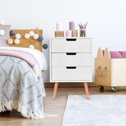 Beistelltisch aus Holz, Nachttisch mit Stauraum, Nachtschrank weiss, Nachtkonsole, Sofatisch, Nachtkommode fuer Schlafzimmer, Wohnzimmer 3 Schubladen