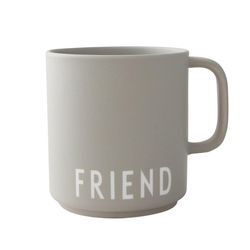 Design Letters - AJ Favourite Porzellan Becher mit Henkel, Friend / cool gray