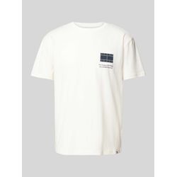 Regular Fit T-Shirt mit Label-Print