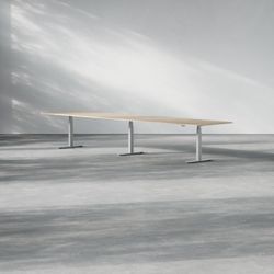 Direkt Interiör Konferenztisch Modul - Höhenverstellbar, Größe 440 cm, Beine Silber, Farbe Eiche