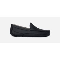 UGG® Ascot für Herren in Black, Größe 40, Leder