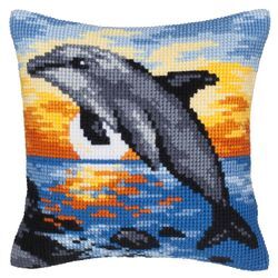 Kreuzstichkissen "Delfin im Sonnenuntergang"