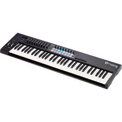 Novation Launchkey 61 MK2 Musikinstrumente