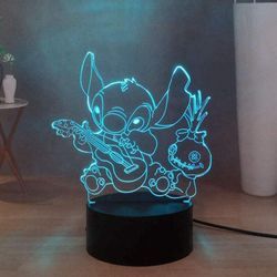 Lilo & Stitch Doll Play Guitar LED-Nachtlicht für Schlafzimmer, Stitch USB-Touch-Fernbedienung, 3D-Schreibtischdekoration, batteriebetrieben,