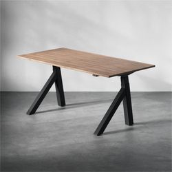 Brizley of Scandinavia Höhenverstellbarer Schreibtisch Brizley AdjusTable Design, Größe 160x80 cm, Tischplatte Walnuss, Stativ Schwarz