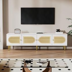 Weißer Rattan-TV-Schrank 180x40x50 cm – 4 Rattantüren, verstellbare Einlegeböden und Kabelkanäle für Fernseher bis 80 Zoll, TV-Ständer, Lowboards